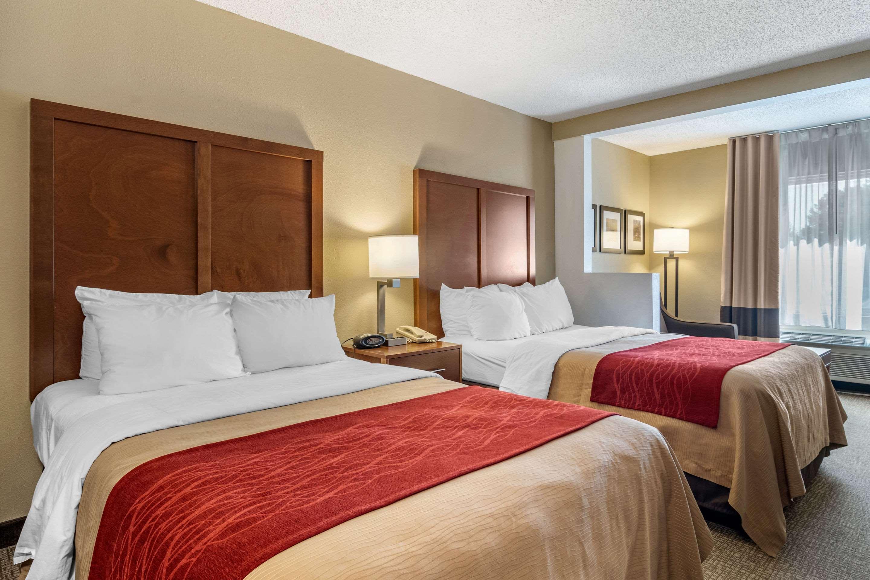 Comfort Inn & Suites Suwanee - Sugarloaf Exterior photo