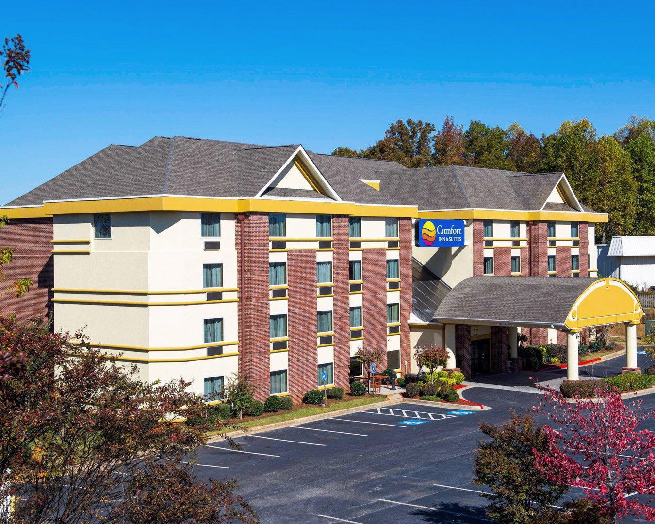 Comfort Inn & Suites Suwanee - Sugarloaf Exterior photo